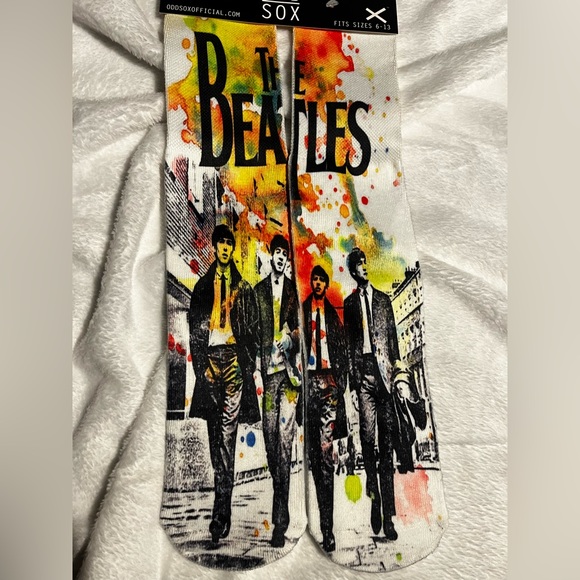 All natural 'Beatles' 100% cotton Unisex socks one size fits all 6-13 - Picture 1 of 2